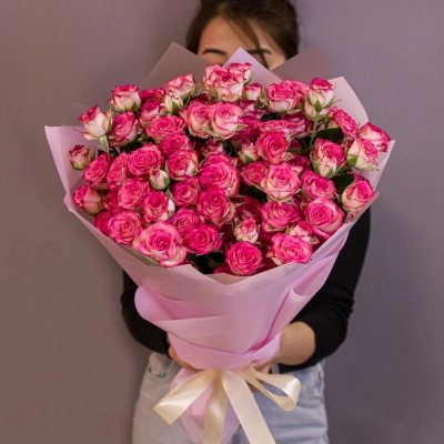 Букет «Розовый бум» – пышные кустовые розы в нежно-розовых тонах Армавир Краснодарский край Букет «Розовый бум» – пышные кустовые розы в нежно-розовых тонах Армавир Краснодарский край
