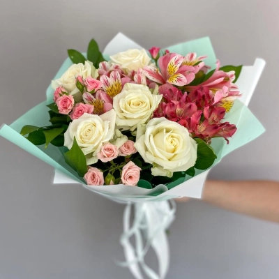 Букет «Николь» – изысканное сочетание роз, кустовых роз и альстромерий Армавир Краснодарский край Букет «Николь» – изысканное сочетание роз, кустовых роз и альстромерий Армавир Краснодарский край